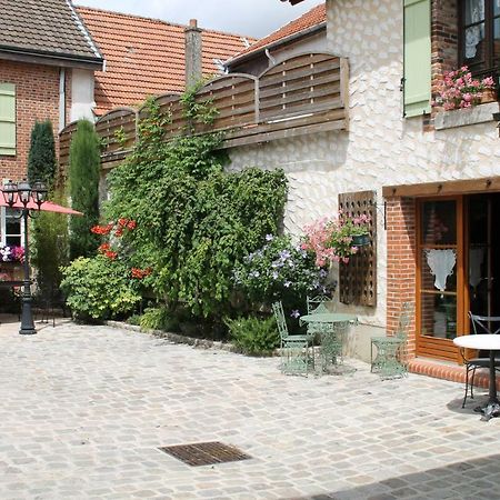 Chambres D'Hotes : La Cour D'Etrepy Le Mesnil-sur-Oger 외부 사진