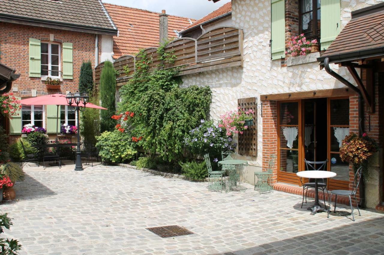 Chambres D'Hotes : La Cour D'Etrepy Le Mesnil-sur-Oger 외부 사진